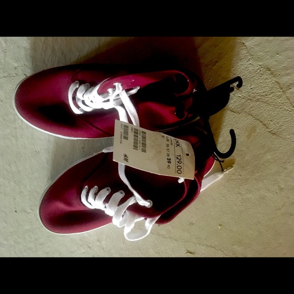 Ankle Sneakers - Picture 3 of 11